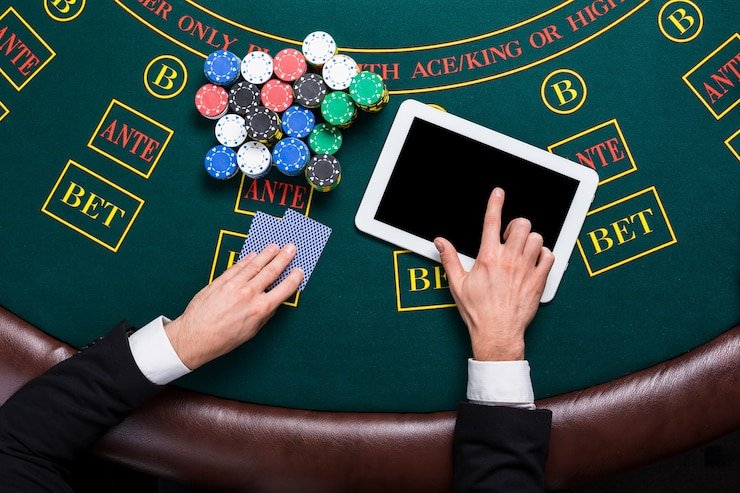 togelin login live blackjack table displayed on a mobile phone screen